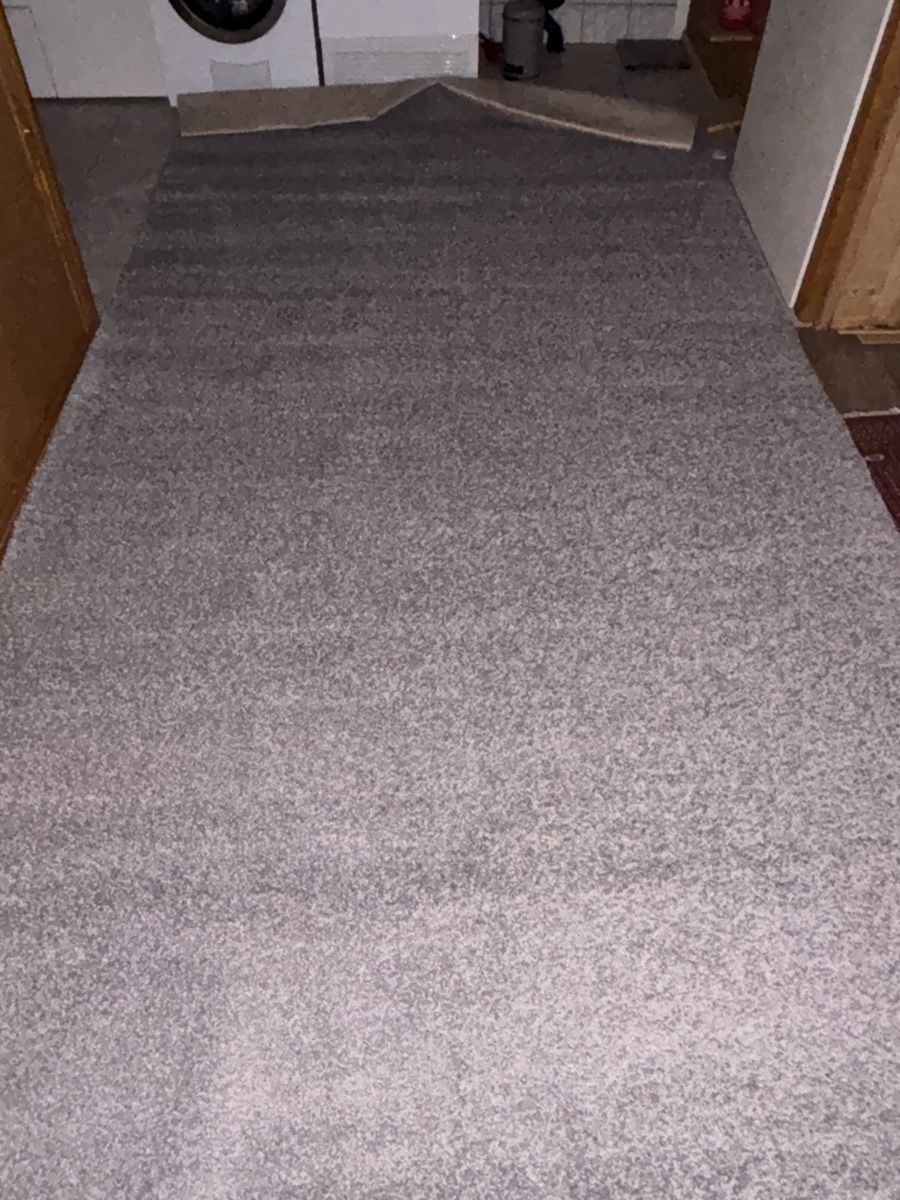 Teppiche: Teppich grau  – Neu (gemäss Beschreibung) aus Ormalingen von Korghaus