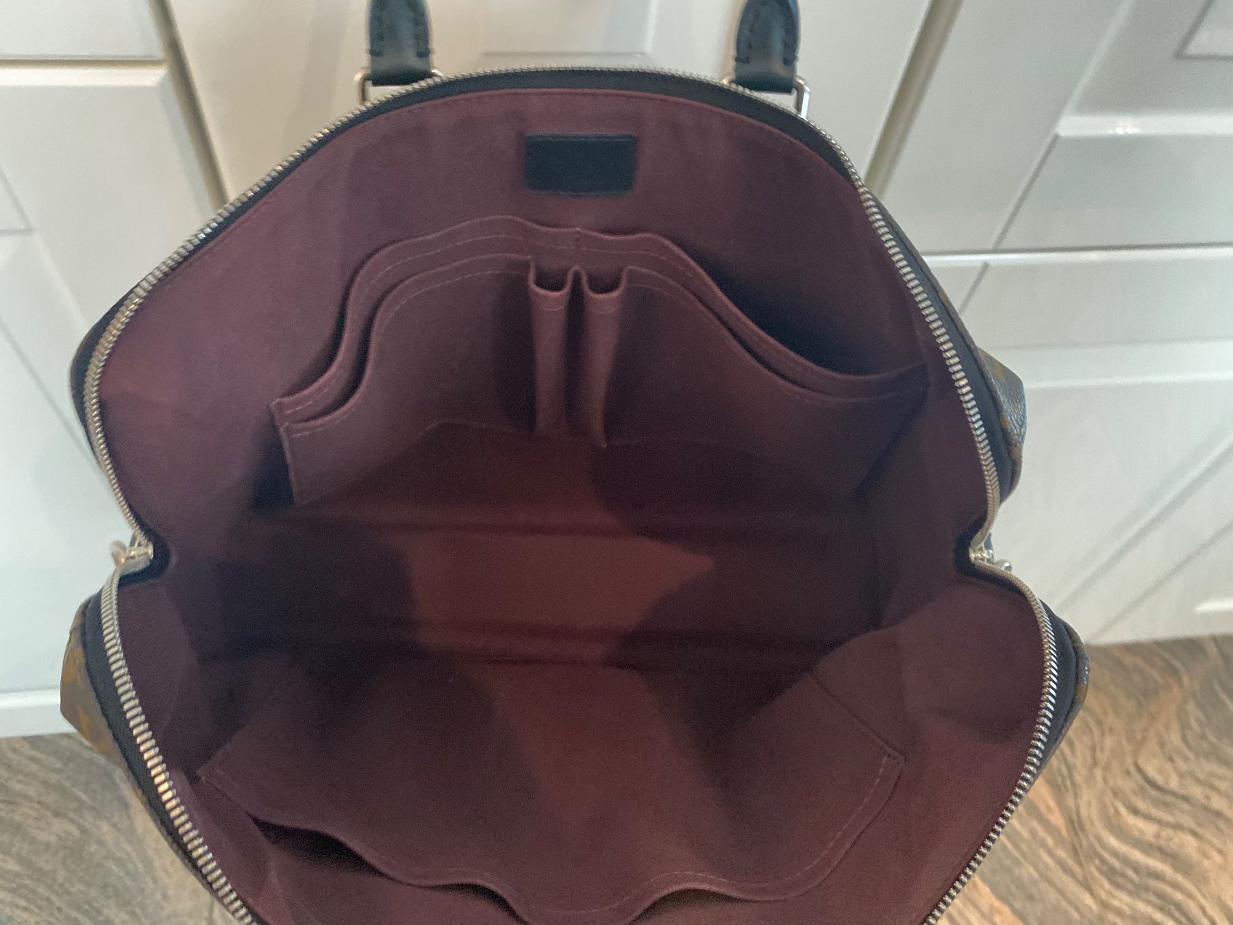Louis Vuitton Taschen: LOUIS VUITTON Porte Documents Jour Macassar Monogram Canvas – Neu und originalverpackt aus Winkel von ferrari2022 8