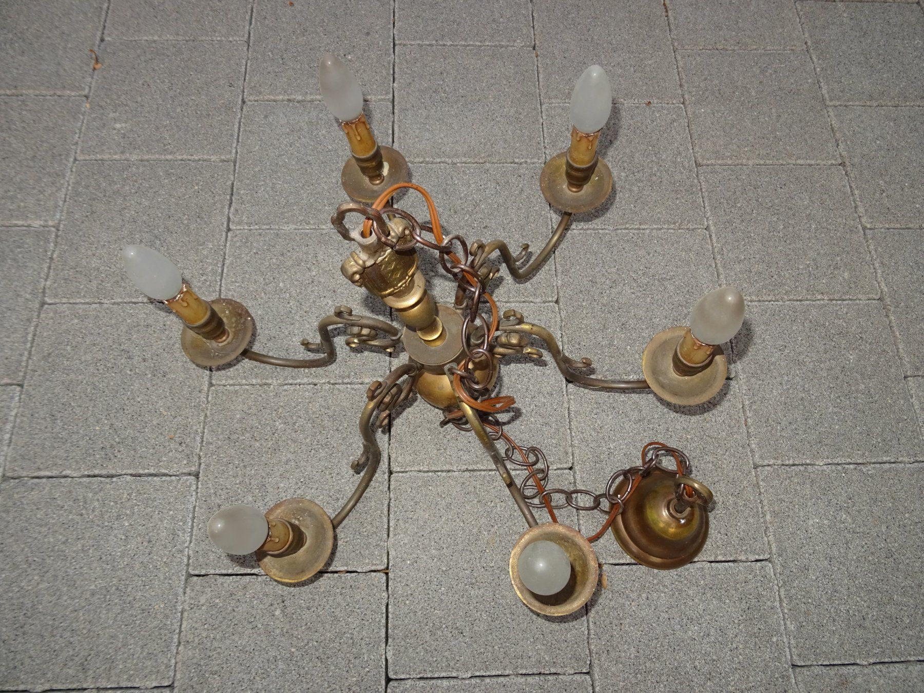 Lustres & lampes de plafonds: 6-flammiger Messing-Deckenleuchter – D'occasion à Hausen AG par albatros60