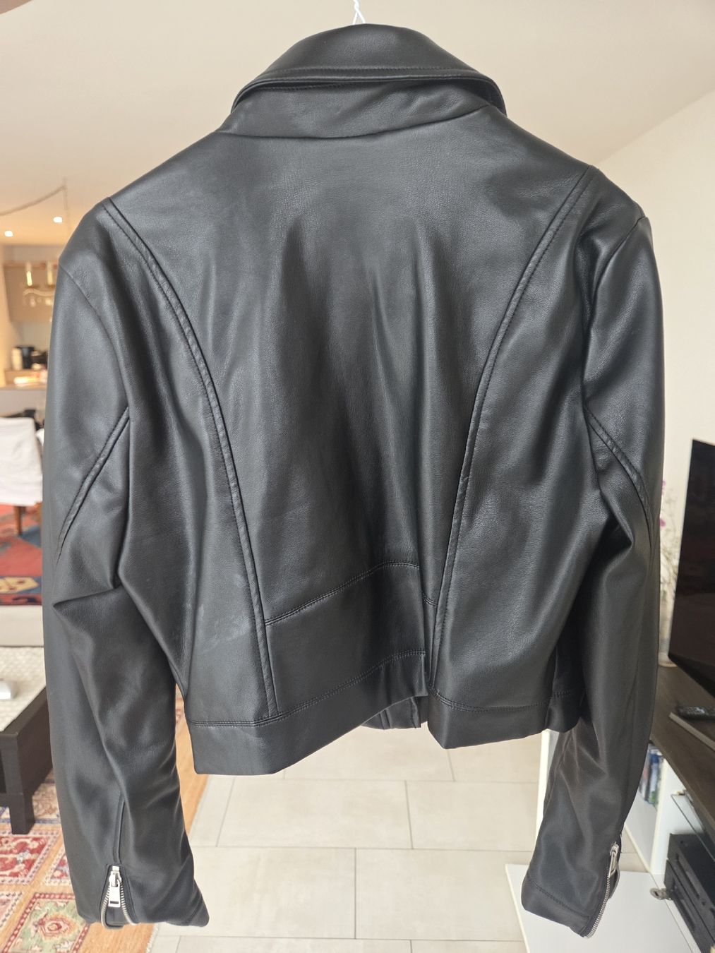 Guess Giacche: GUESS Faux Leather Jacket | Grösse L – Usato da Forch venduto da nbi_7srt 2