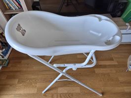 Babybadewanne mit Ständer zu verkaufen