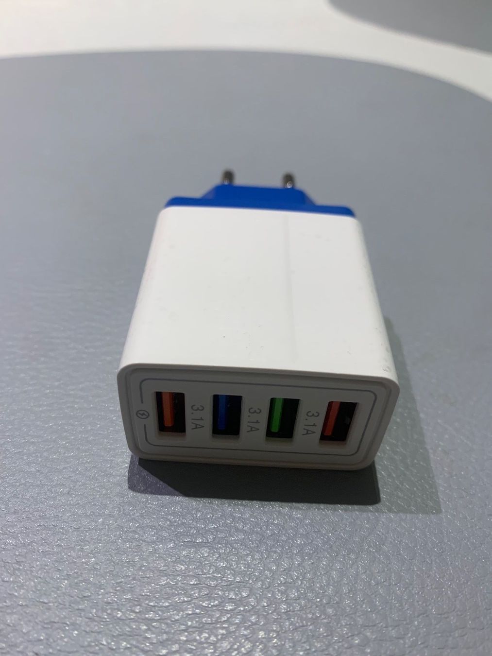 Caricabatterie: Ladegerät mit 4 USB Ports NEU – Nuovo (secondo la descrizione) da Glis venduto da kos_52w5