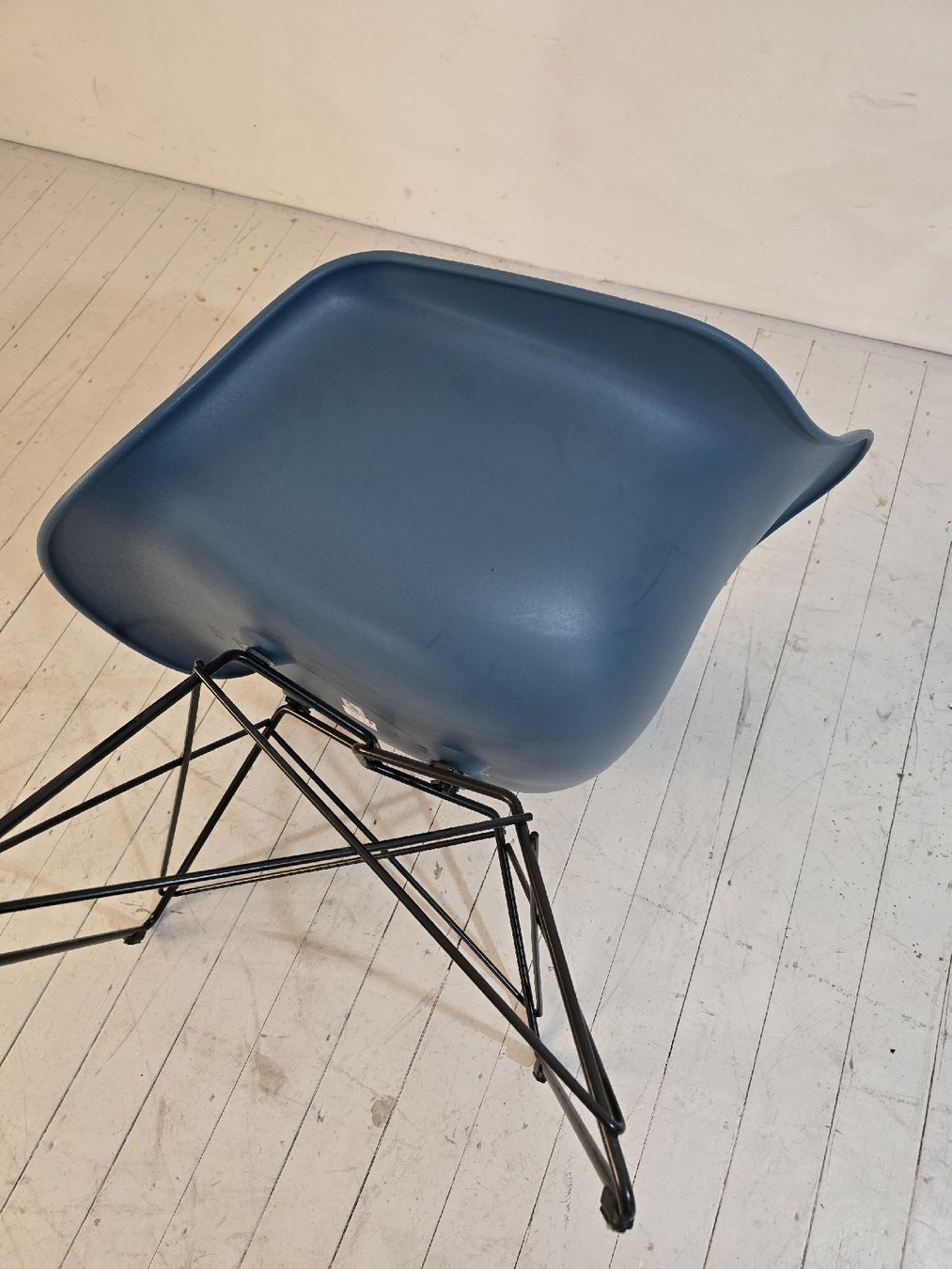Vitra Stühle: Eames VITRA cats cradle original  – Neu (gemäss Beschreibung) aus Untersiggenthal von babette0815 3