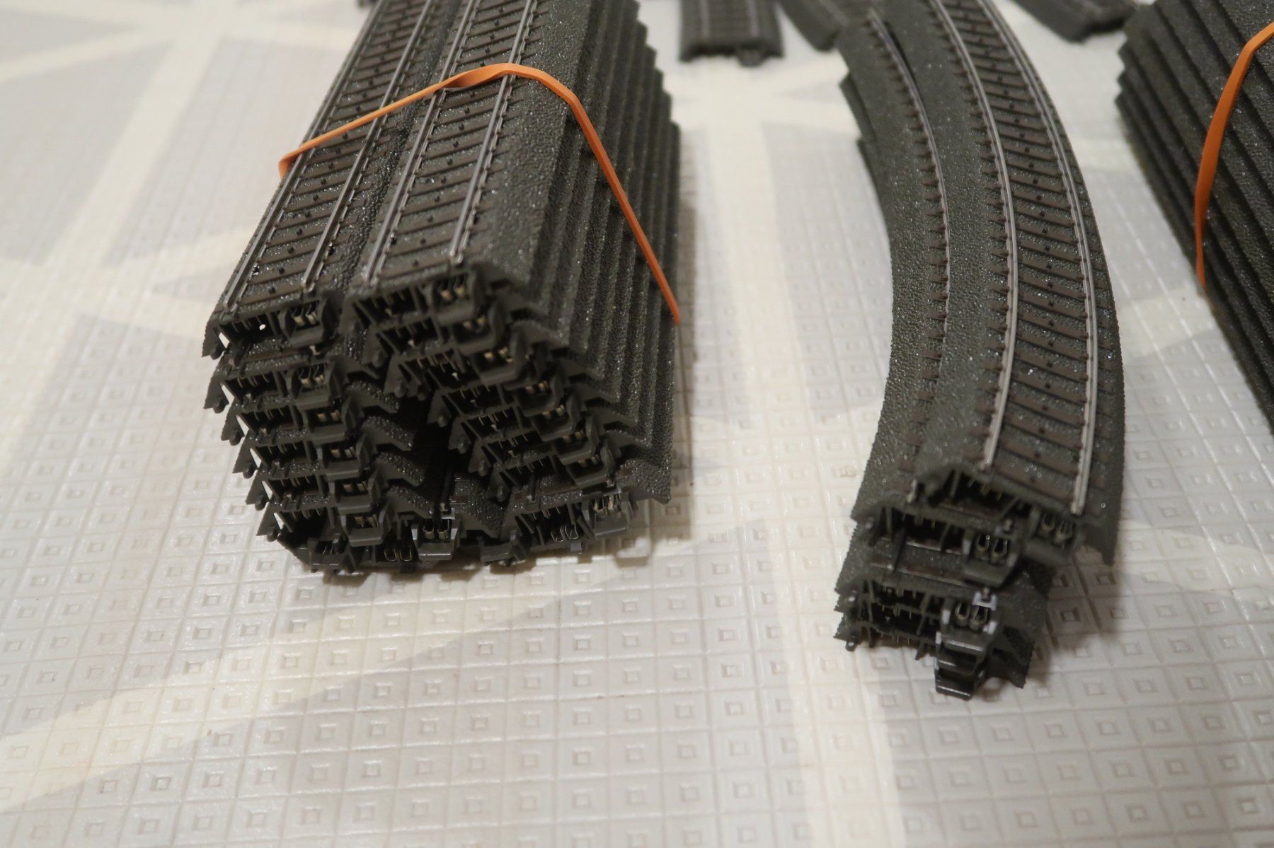 Märklin Modellini di ferrovie: Weichen und Gleise C-Gleis Märklin – Difettoso da Gravesano venduto da brontosauro 6