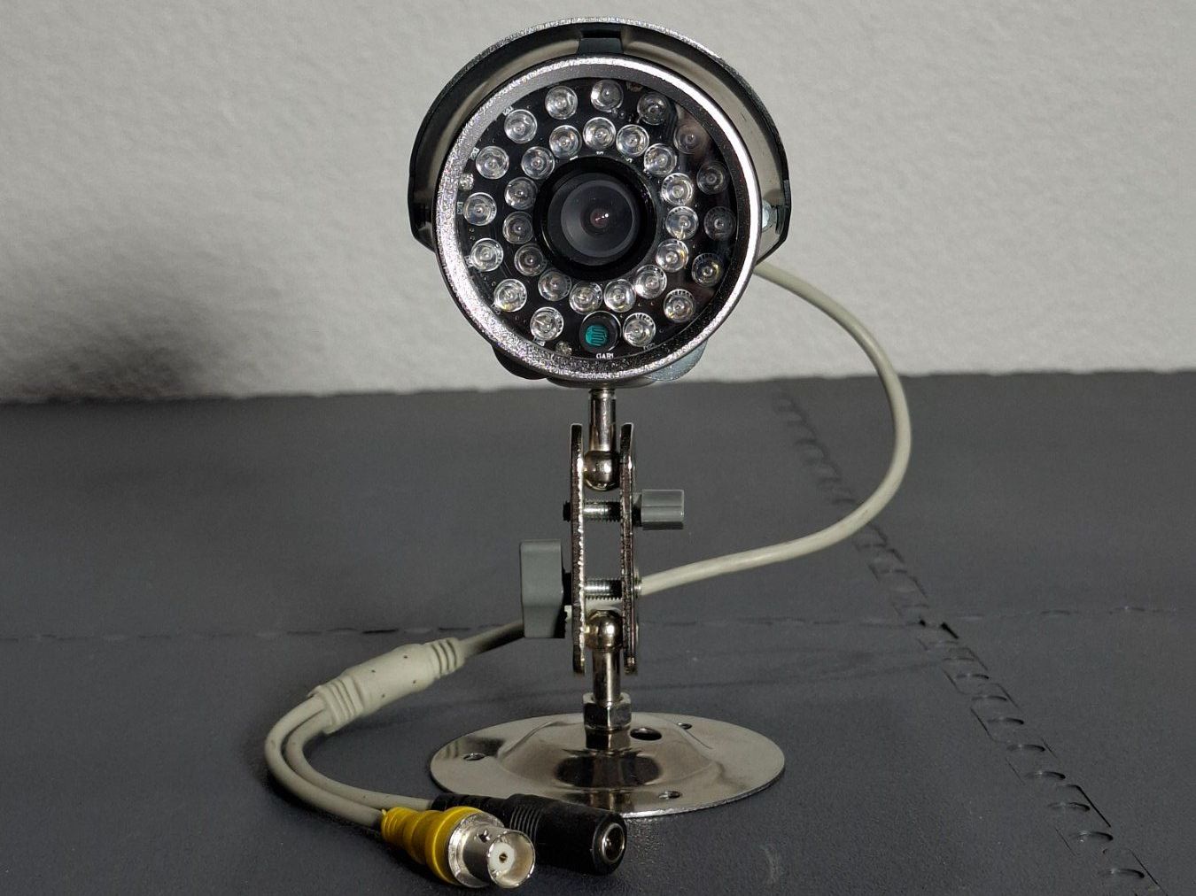 Alarmanlagen: Caméra de surveillance CCD S-4088C – Gebraucht aus Villars-Ste-Croix von pau_8fls 1