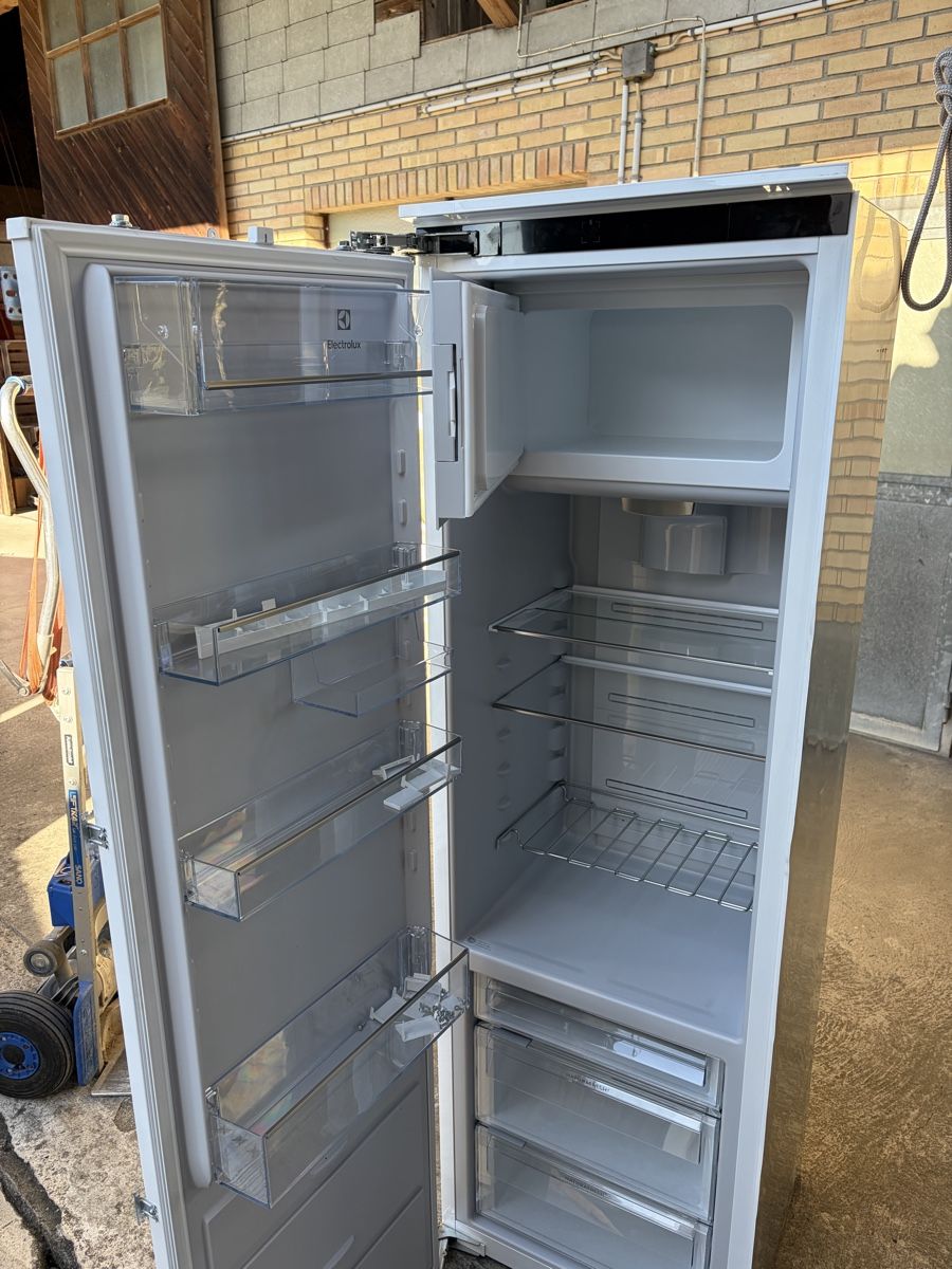 Kühlschrank: Neuer Electrolux Kühlschrank Schnäppchen – Neu (gemäss Beschreibung) aus Andwil TG von sirknollte 2