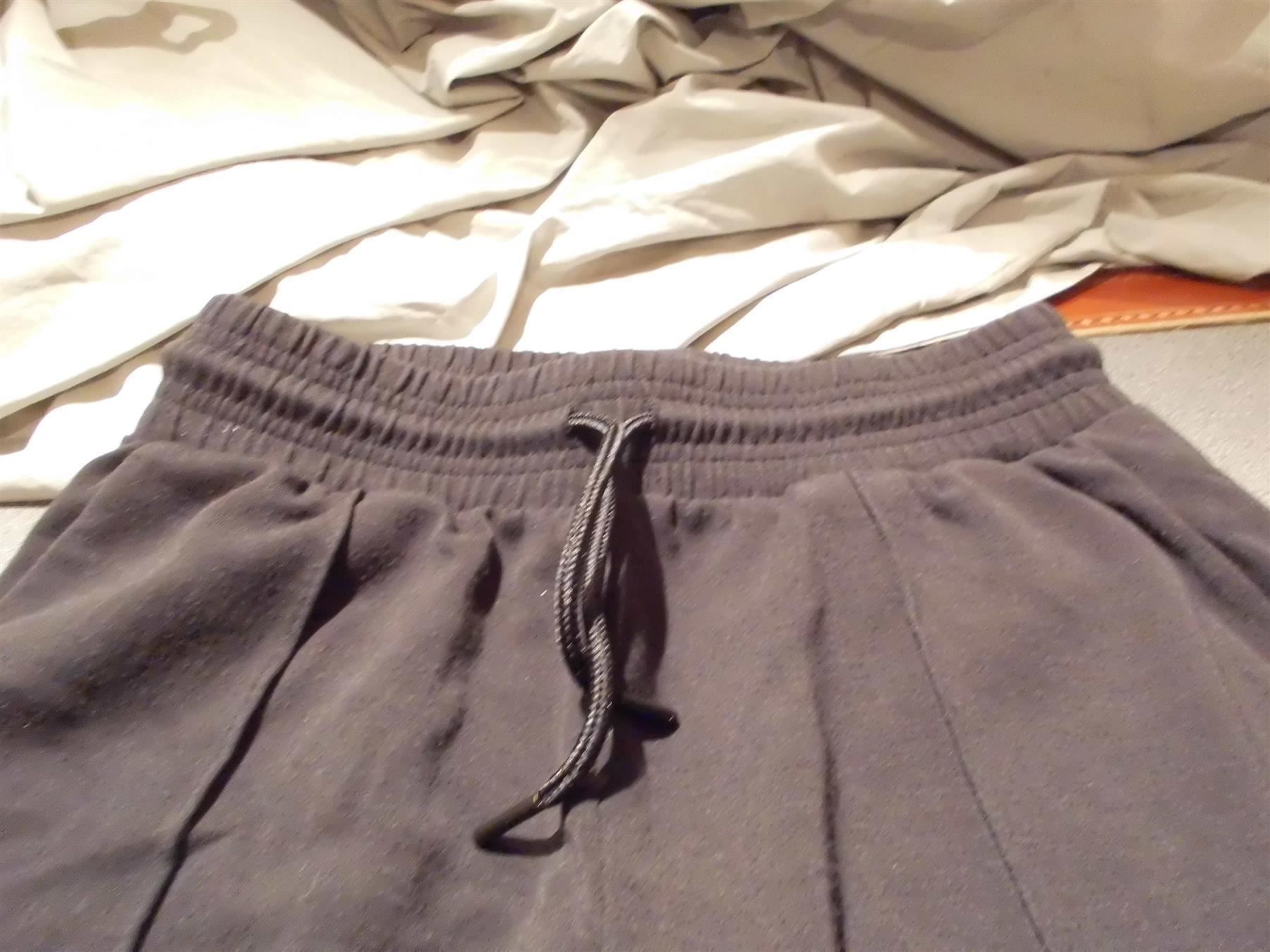 Pantaloni: Trainerhose ca. Grösse S, schwarz – Usato da Zürich venduto da abraxas1291 1