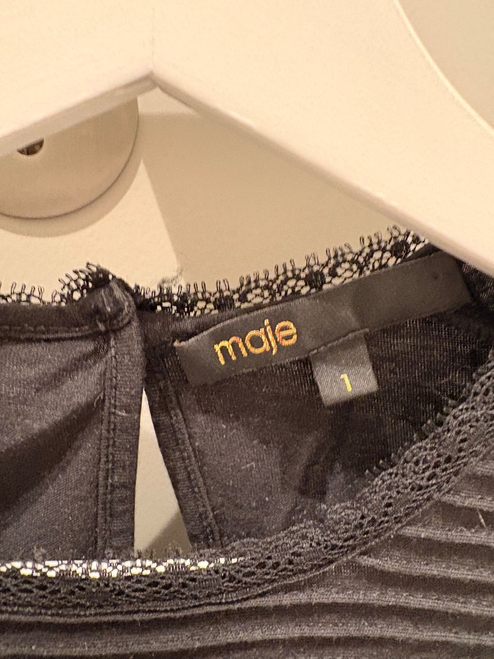 Maje Top: Maje Top – Usato da Horw venduto da esjoeberg 3