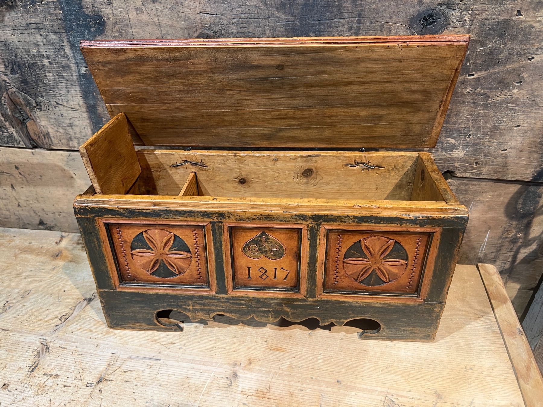 Articoli in legno: Schatulle dat.1817 – Usato da Gossau SG venduto da Keller-Antiques 1