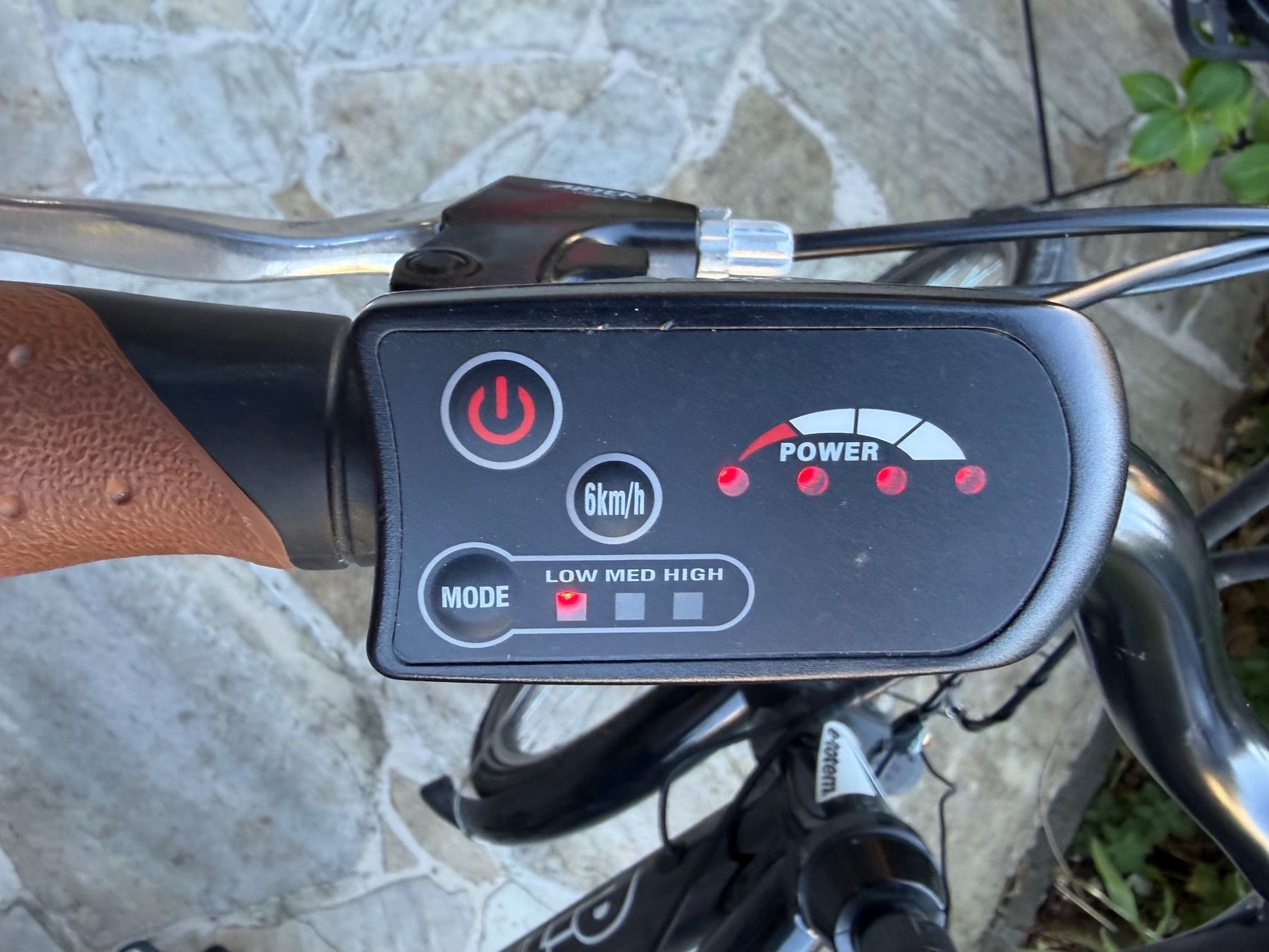 Totem Vélos: e-bike, e-totem – D'occasion à Dulliken par Erfolgreich05 4