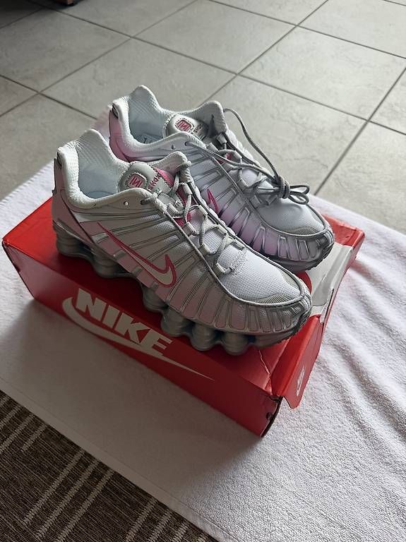Nike Herrenschuhe: Nike Shox TL Gr. 40 – Neu (gemäss Beschreibung) aus Wangen ZH von alexia022