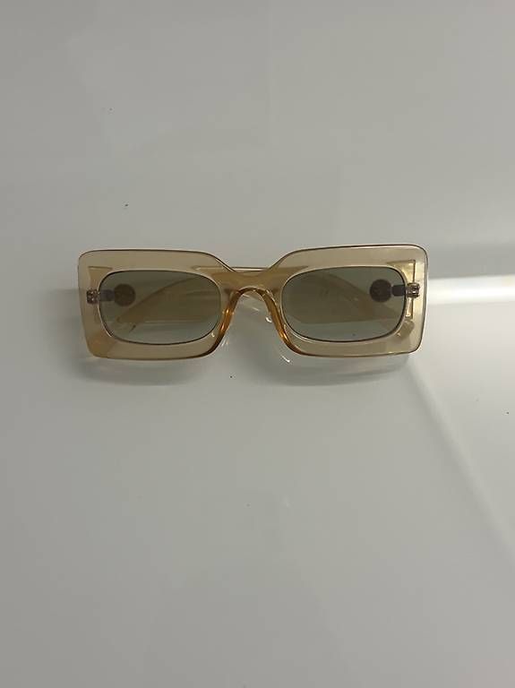 Occhiali & Lenti: RETRO SONNENBRILLE – Usato da Luzern venduto da nit_z9dx