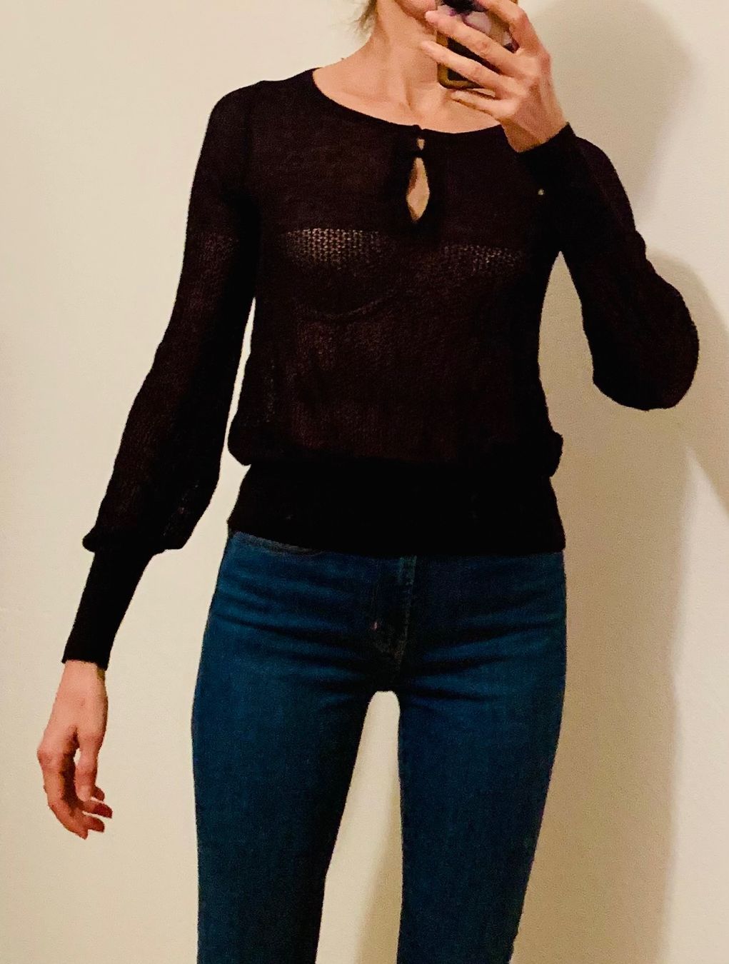 Mango Maglioni & Felpe: Schwarzer Pullover mit Ballonärmel von Mango, Grösse M – Usato da Maienfeld venduto da mar_59mb