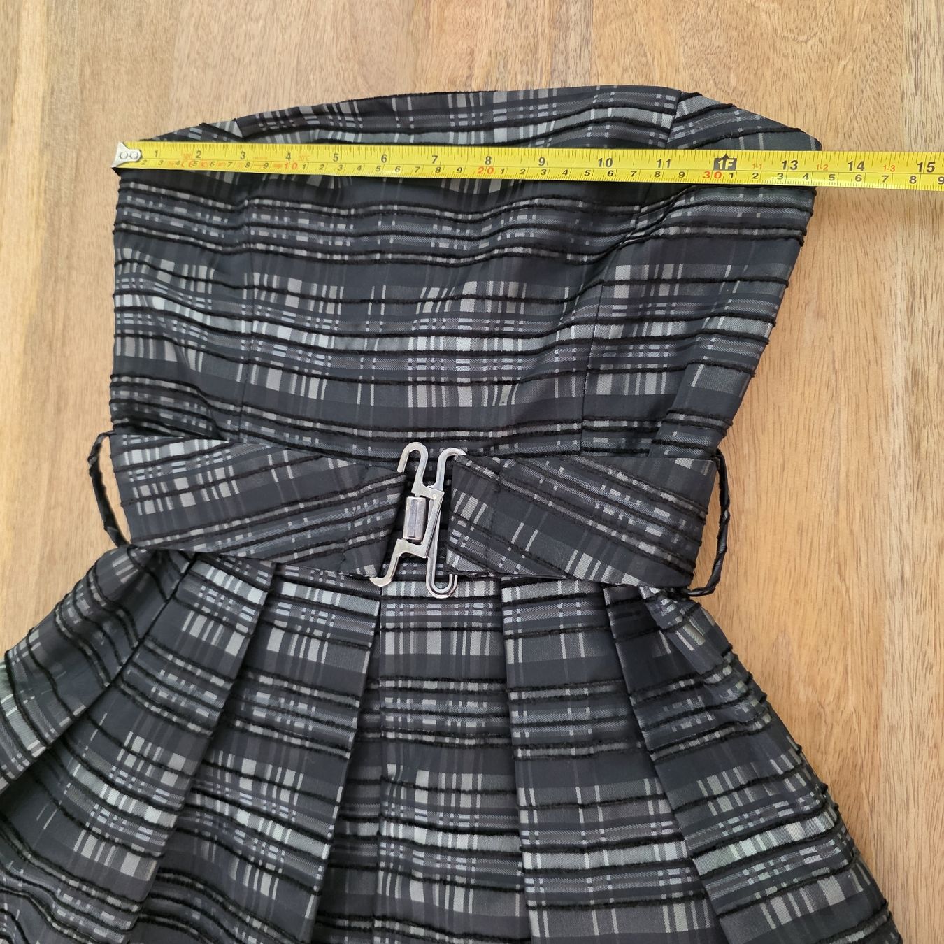 Zara Vestiti: Zara Basic Kleid, XS, Trägerlos, Karomuster, Sommer Hit! – Nuovo (secondo la descrizione) da Rheinsulz venduto da Gilea 7