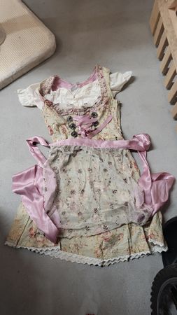 Dirndl Fuchs Trachtenmode Grösse 40/M Blumenmuster