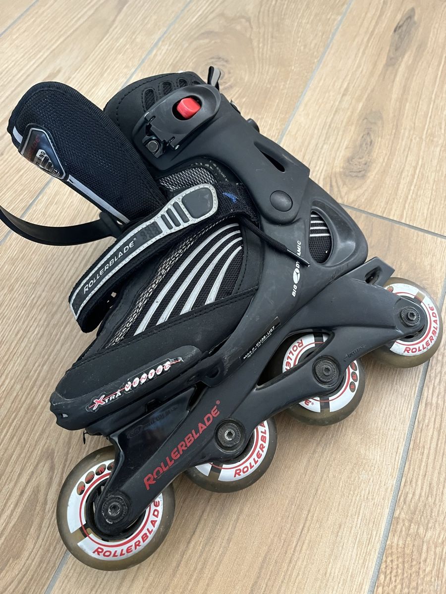Pattini in linea & Pattini a rotelle: Inline Skates Rollerblade schwarz gebraucht mit Handschoner – Usato da Altikon venduto da MyZodiac 7