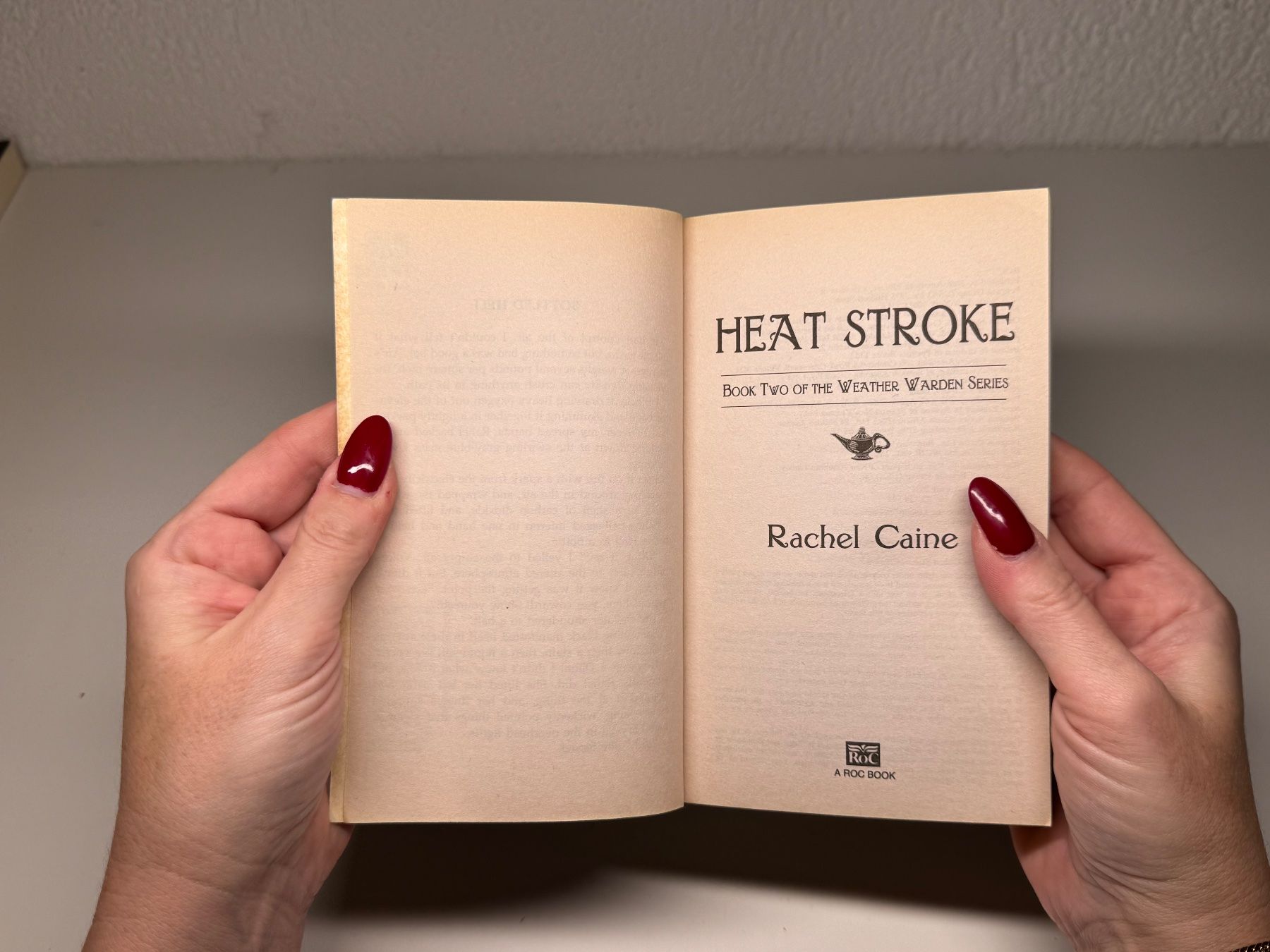 Libri: NOVEL: Rachel Caine, Heat Stroke – Usato da Grosswangen venduto da English_books 3