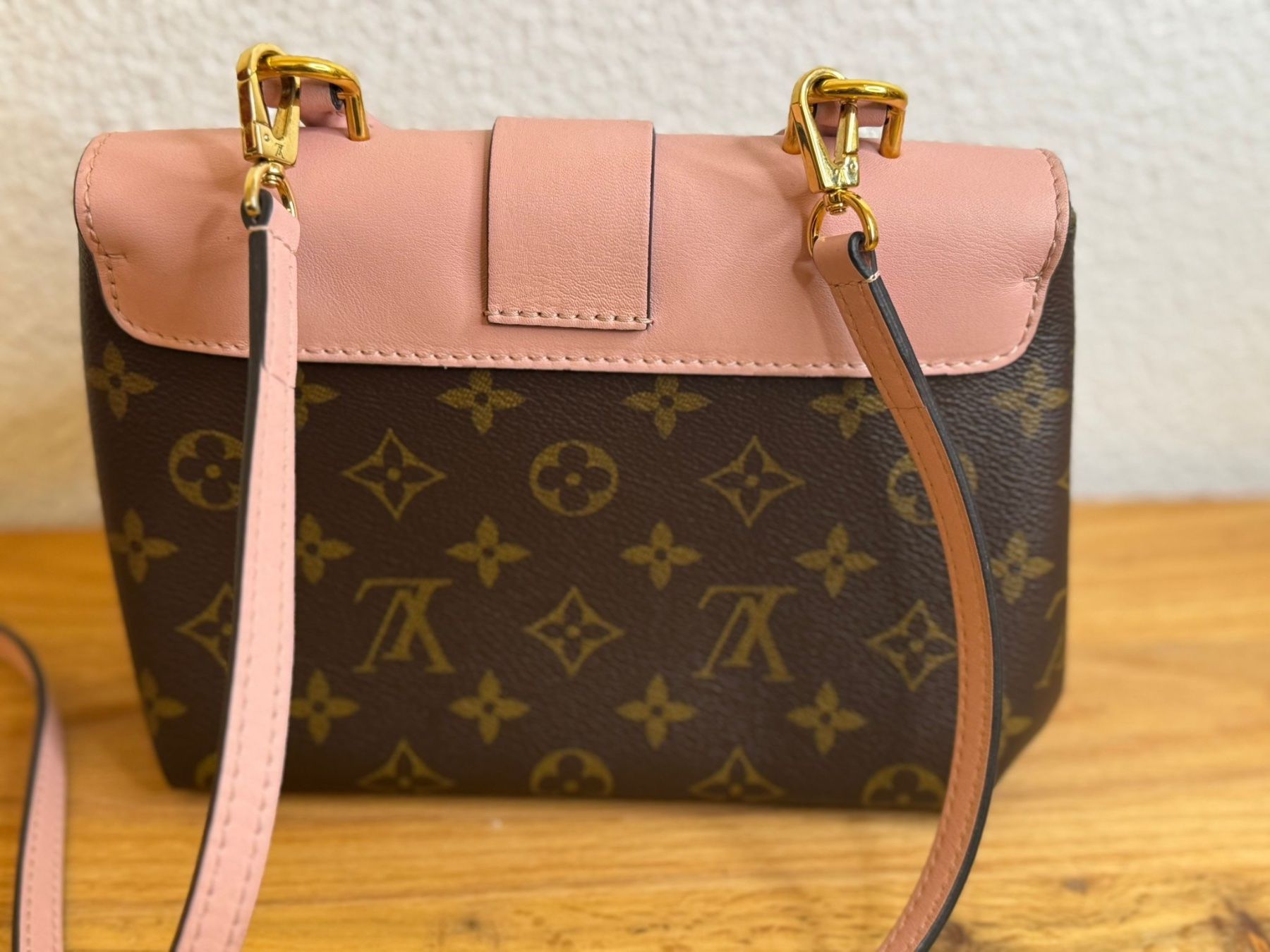 Louis Vuitton Borse da donna: Louis Vuitton Locky BB Rose - Rare! – Usato da Derendingen venduto da MDPshopandmore 1