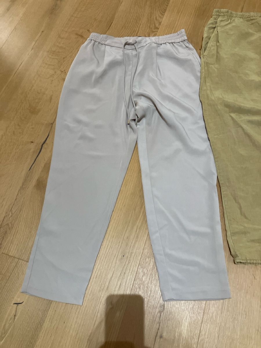 Zara Pantaloni: Stoffhosen zara gr M – Usato da Weissbad venduto da Praxedis_P51 1