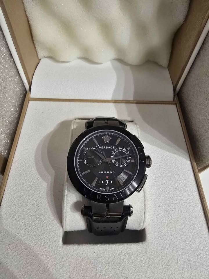 Versace Orologi: Versace Aion Chronograph Big Date VE1D01420 / Fullset – Usato da Oftringen venduto da bur_w5ds