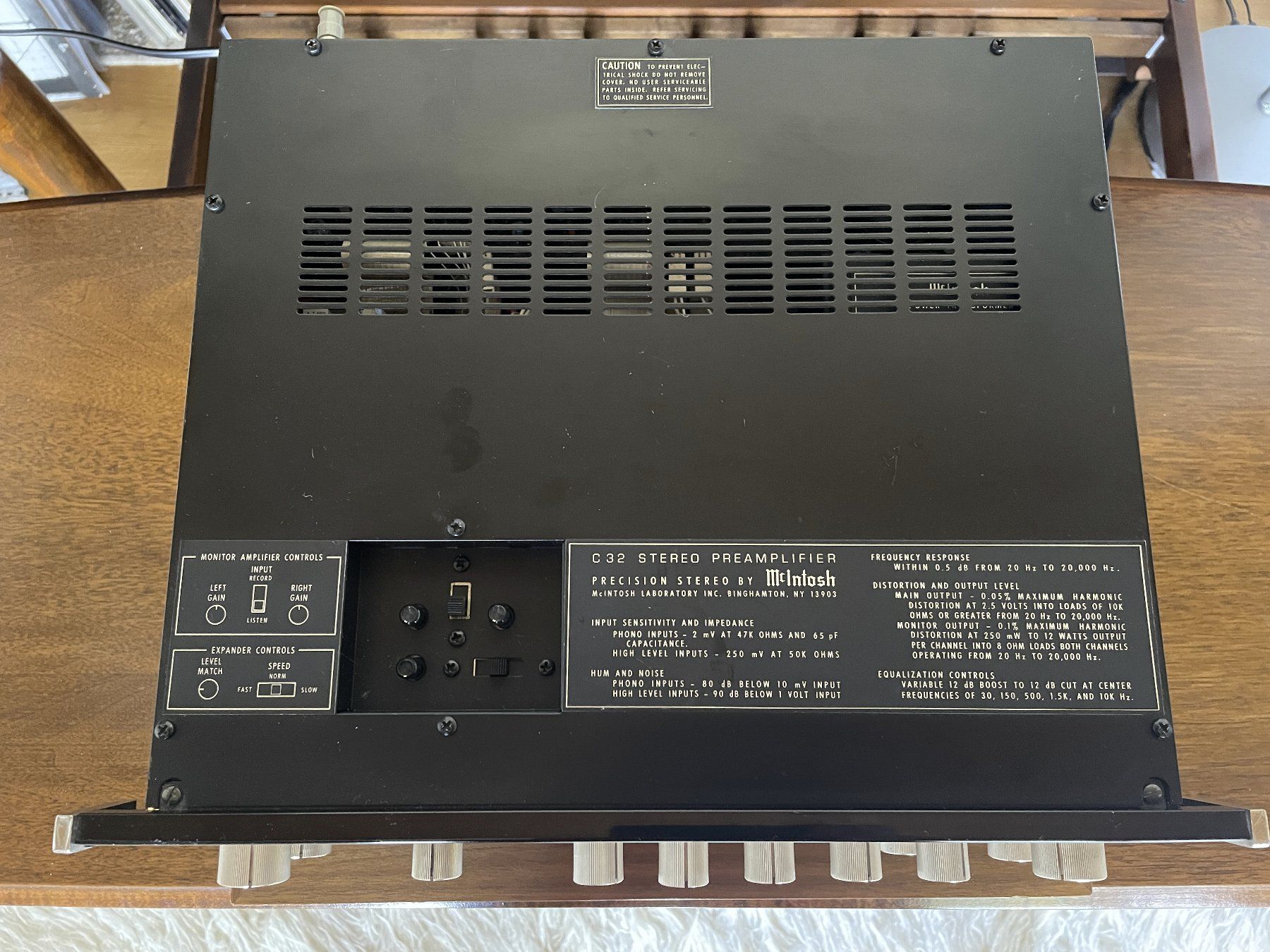 McIntosh Verstärker: McIntosh Vorverstärker C32 – Gebraucht aus Herbligen von Clancy5 2