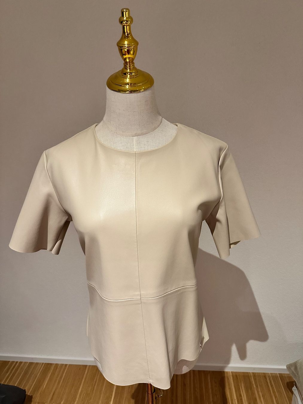 Tops: Ivory top size S – Gebraucht aus Neuchâtel von agn_jc66 1