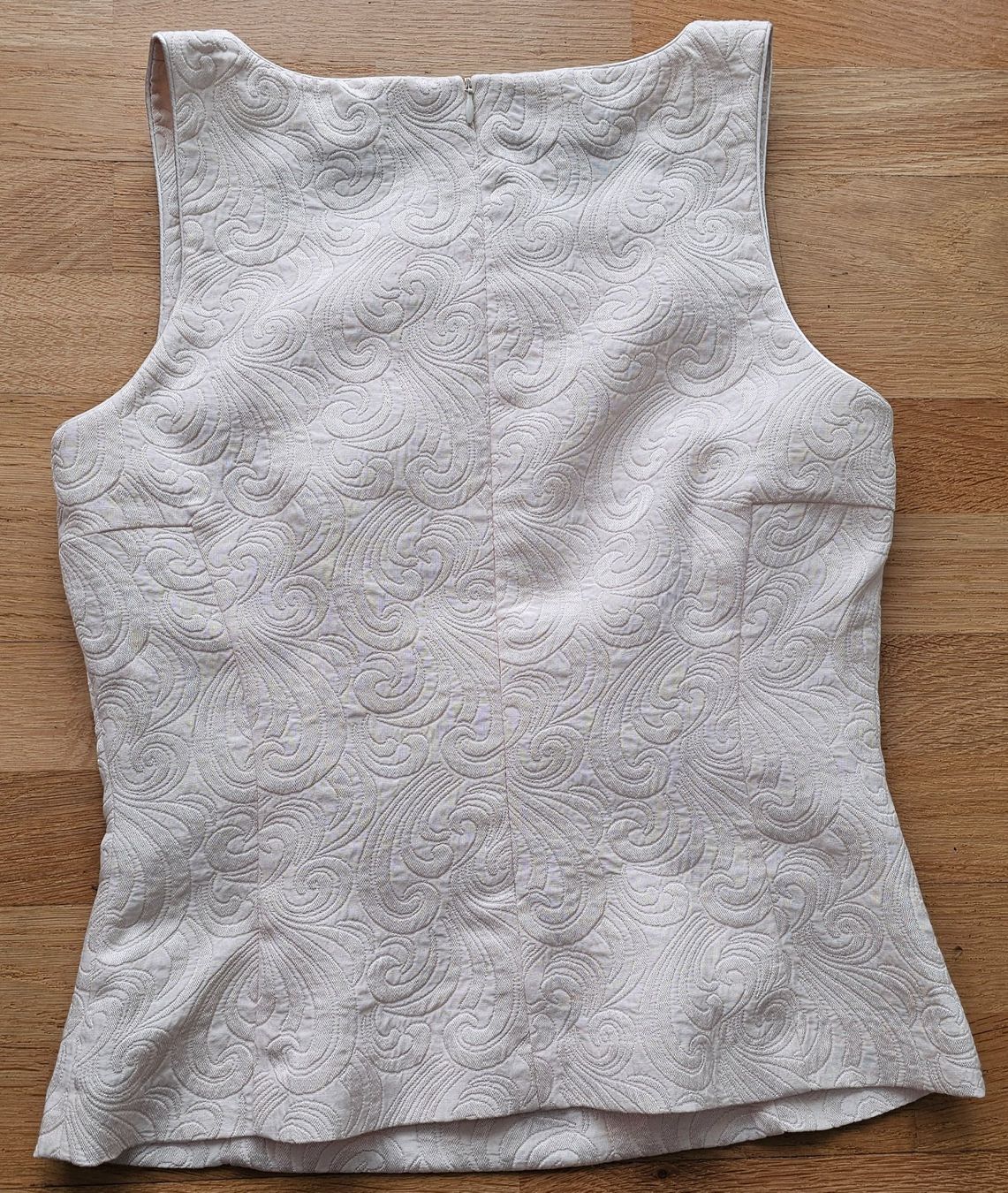 H&M Tops: Top - H&M - Taille 34 – D'occasion à Court par Jovi2 1