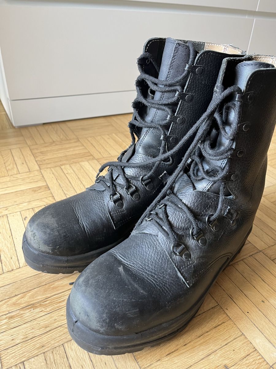 Schweizer Armee Scarpe da uomo: Schweizer Armee Militärstiefel Leder Gr. 280.  – Usato da Wohlen AG venduto da yev_q62x 1
