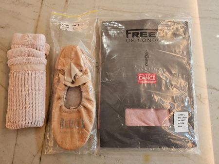 Ballet Starterset mit Trikot, Gürtel, Ballerinas und Stulpen