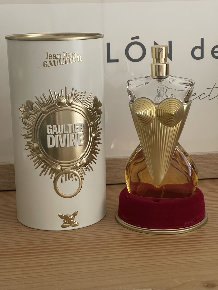 Jean Paul Gaultier Profumi & Eau de Toilette: Jean Paul Gaultier - Divine EDP 100ml – Usato da Basel venduto da Celea_