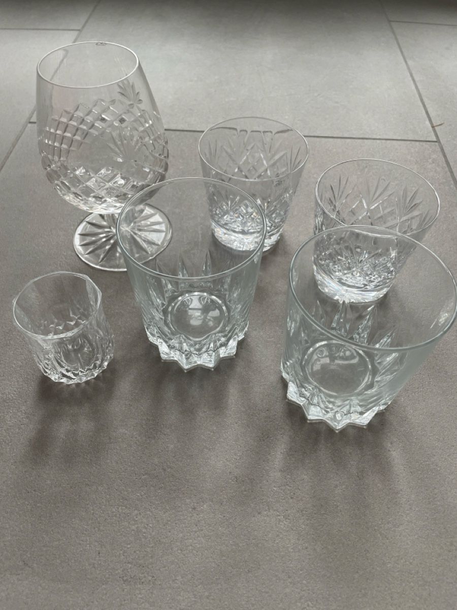 Bicchieri: Set mit 6 Gläser, geschliffenes Glas – Usato da Adligenswil venduto da Treegarden