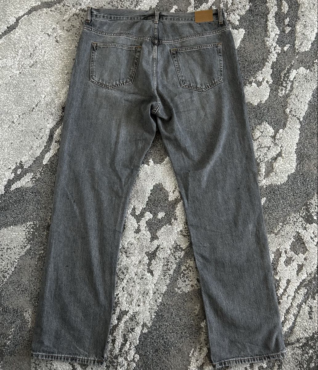 Weekday Jeans: Weekday straight fit Jeans 34/34 – Nuovo (secondo la descrizione) da Zürich venduto da ger_wp6z 1