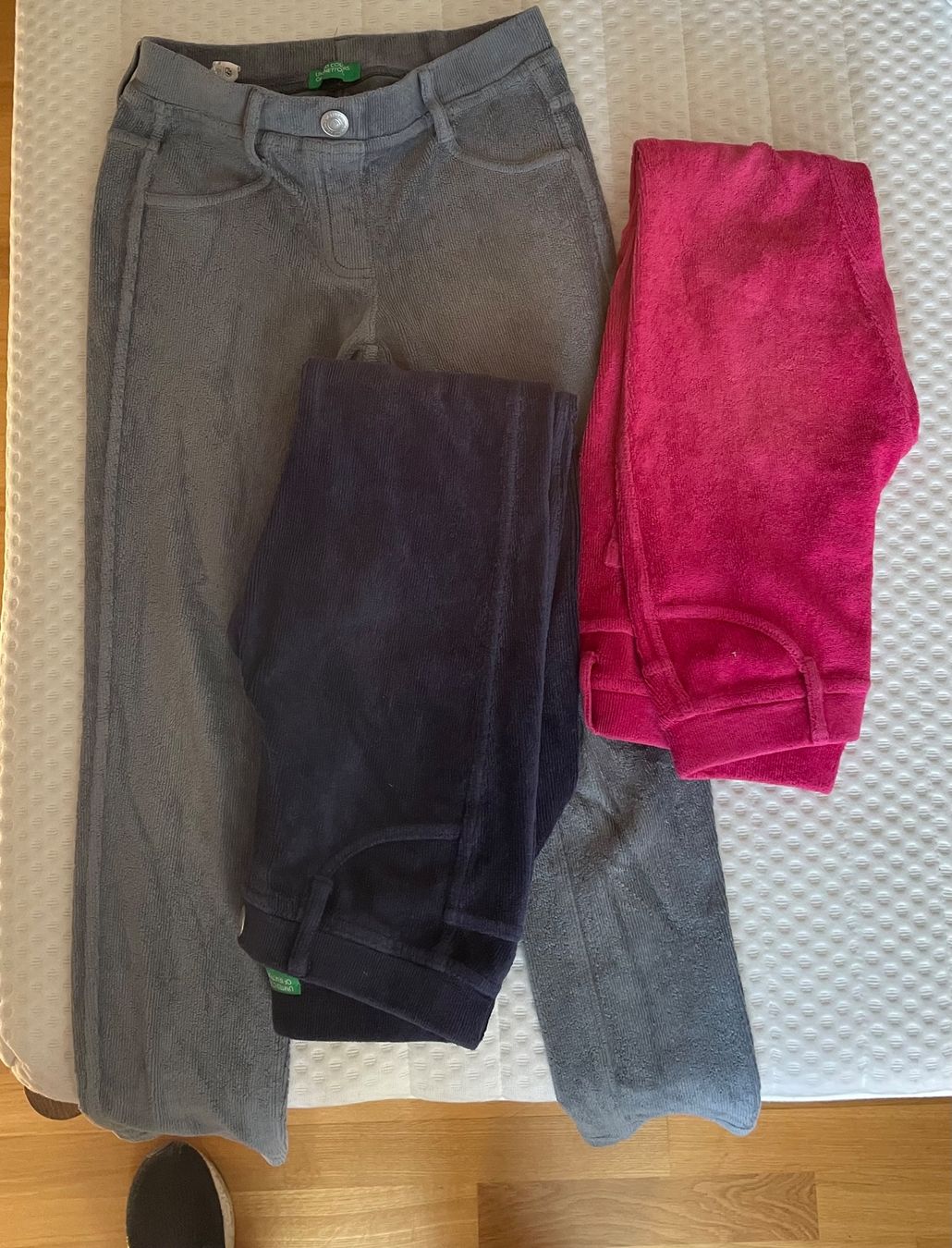 Benetton Pantaloni: Benetton chenille hose 130 cm – Usato da Zürich venduto da del_f8b6