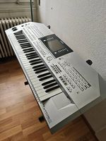 Yamaha Tyros 2 Arranger Workstation (inkl. gratis Ständer)