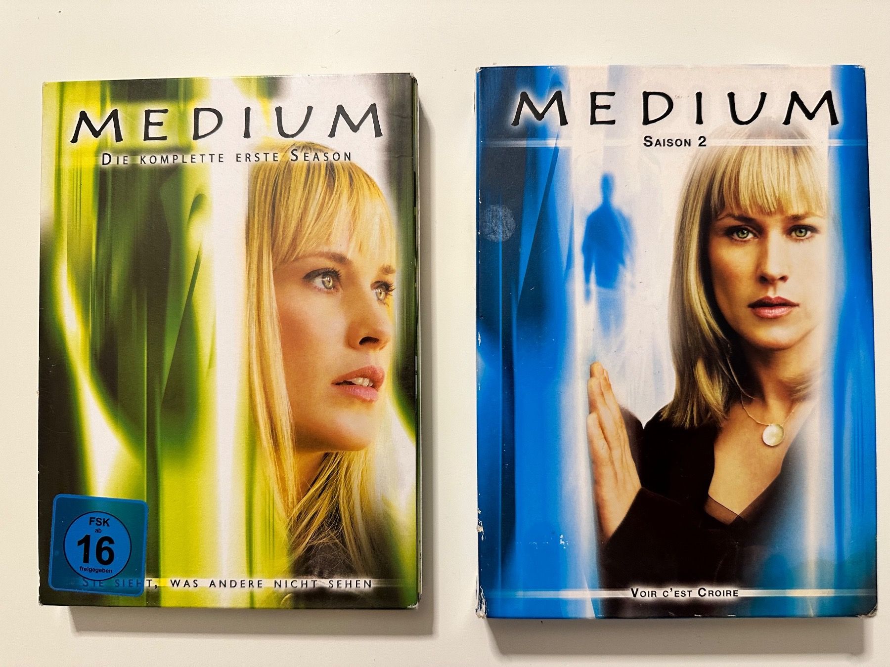Tutti i DVDs: MEDIUM - STAFFEL 1 und 2 – Usato da Münsingen venduto da Ganjam