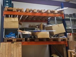 Étagères industrielles robustes - Idéales pour entrepôt -