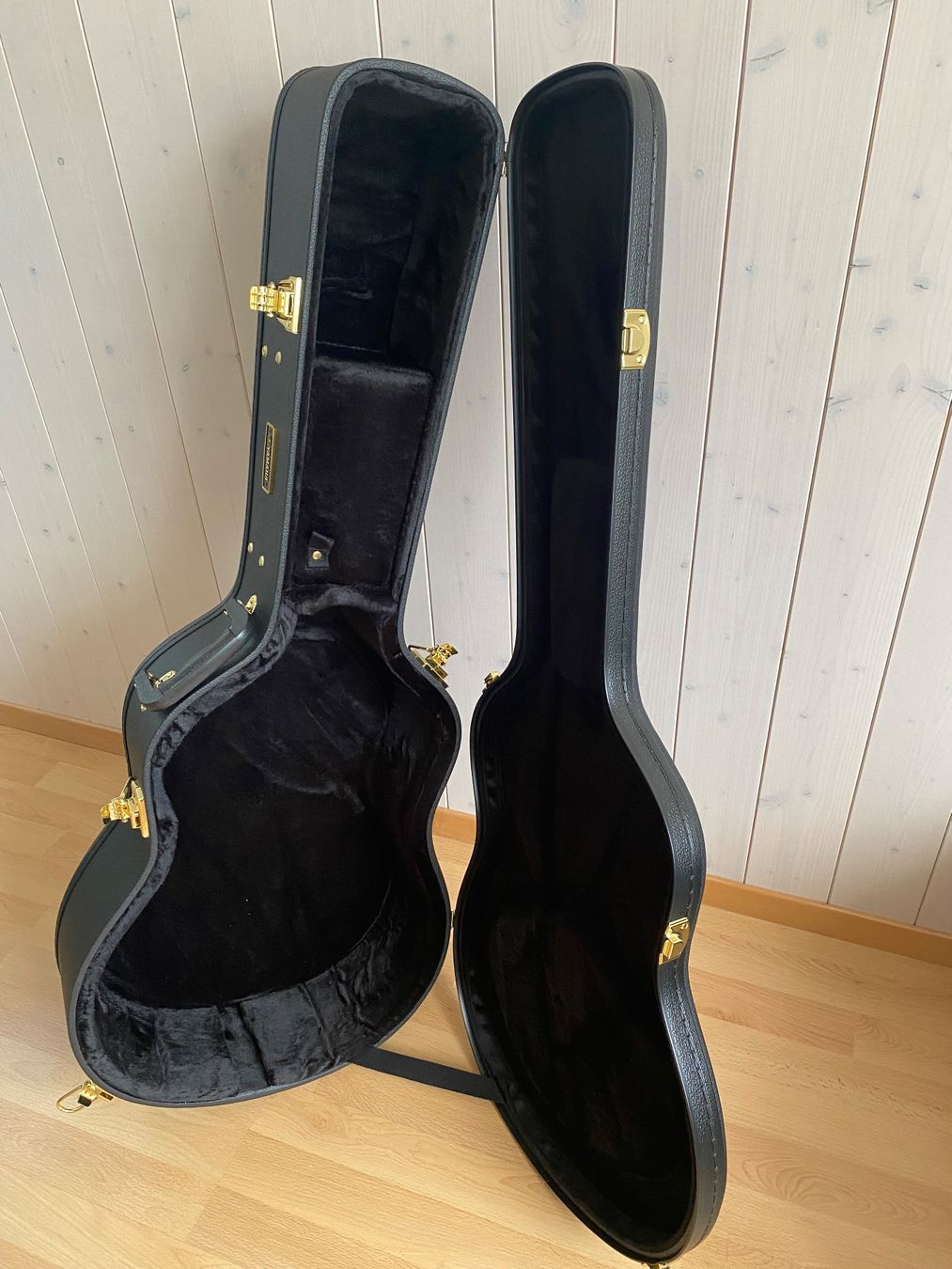 Yamaha Strumenti musicali: Yamaha AG3-HC Hardshell Acoustic Guitar Case – Nuovo (secondo la descrizione) da Beckenried venduto da and_b729 7