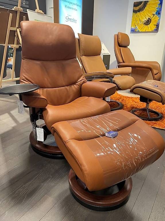 Poltrone: Stressless® View (M) Classic Sessel mit Hocker – Usato da Volketswil venduto da wirzwohnen 3