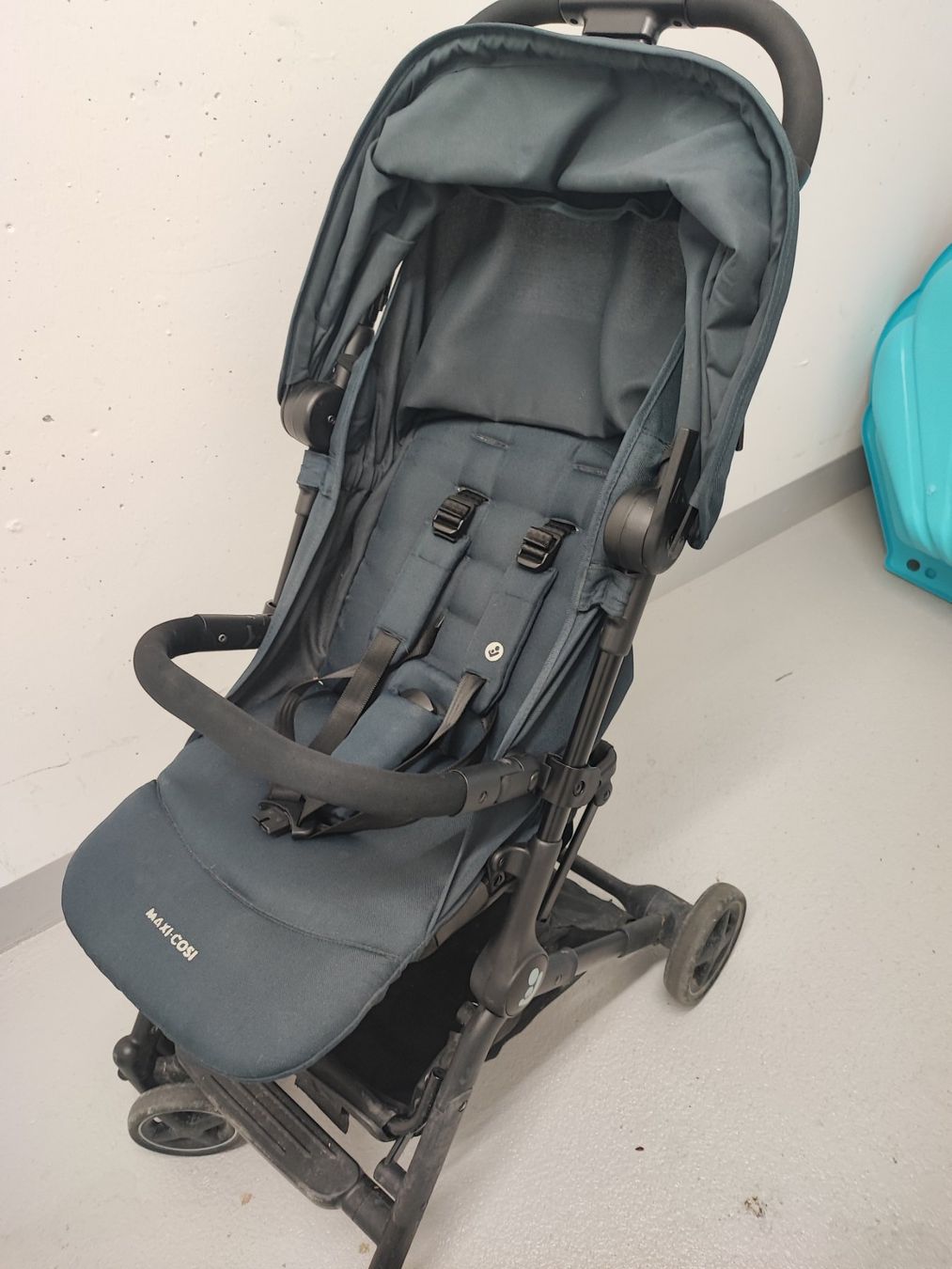 Maxi-Cosi Carrozzine: Maxi-Cosi Lara2 Essential Graphite (Black Frame) – Usato da Muri AG venduto da mar_tv5p 4