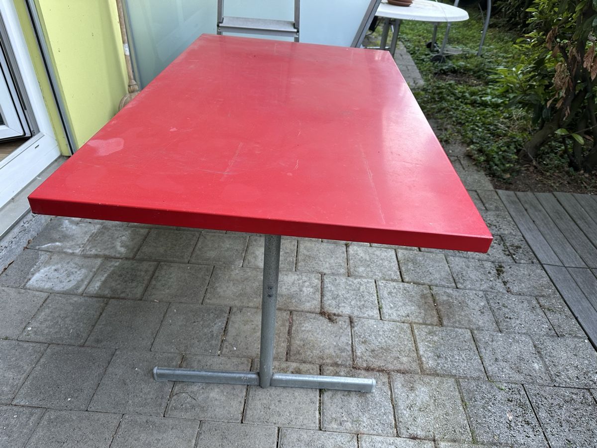 Schaffner Tavoli: Schaffner Gartentisch – Usato da Zürich venduto da milipede77