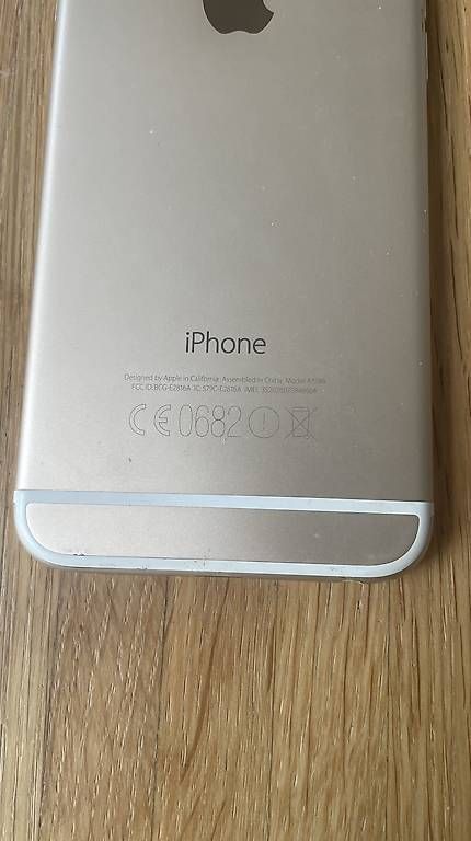 Telefoni cellulari / Smartphones: iPhone A1586  – Usato da Troinex venduto da nadinebmichaelson 2