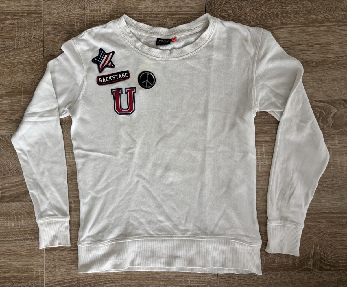 Only Pullover & Sweatshirts: Only Pullover Gr XS – Gebraucht aus Ebikon von Regipe