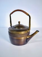 Wasserkocher aus Kupfer mit Signatur