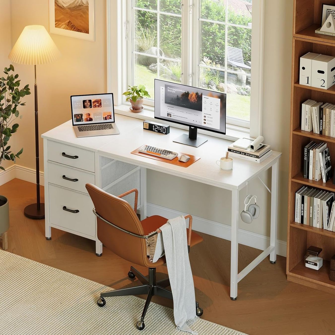 Scrivanie: Schreibtisch mit 3 Schubladen Computertisch 120cm Weiss – Nuovo e nell'imballaggio originale da Schaffhausen venduto da tra_6j5m 1
