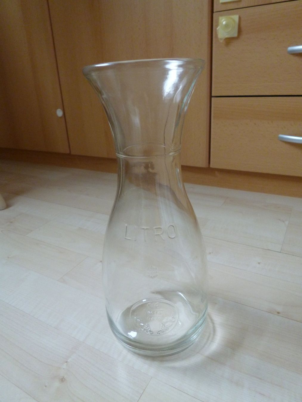 Caraffe: Glaskaraffe Bormioli Rocco  LITRO Wasser Trink Karaffe – Usato da Dättlikon venduto da Mamakuga