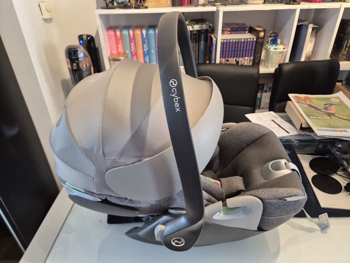 Cybex Seggiolini per auto: CYBEX Cloud T i-Size Plus Babyschale mirage grey – Usato da Pratteln venduto da xavjer 1