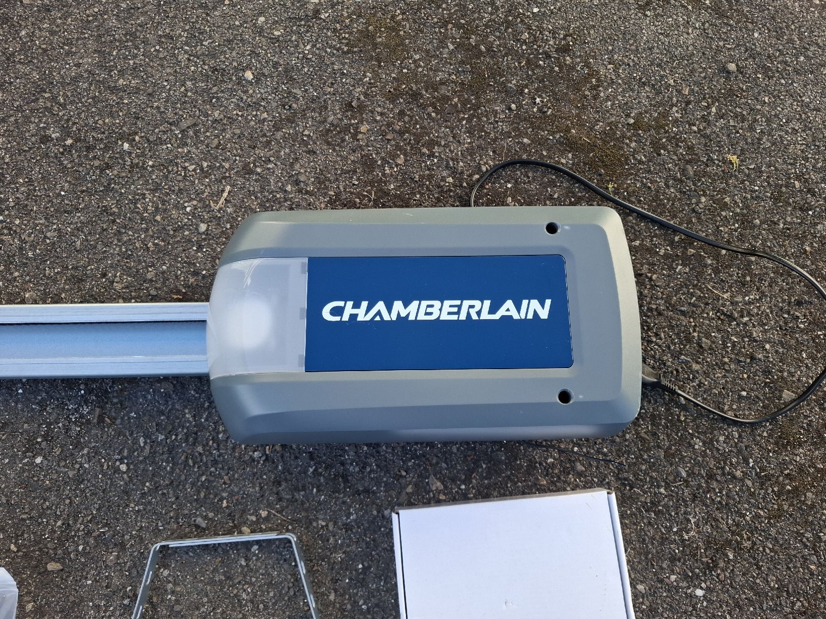 Altro Materiale elettrico: Chamberlain Garagentorantrieb ML810EV – Usato da Glattfelden venduto da volvo140920 1
