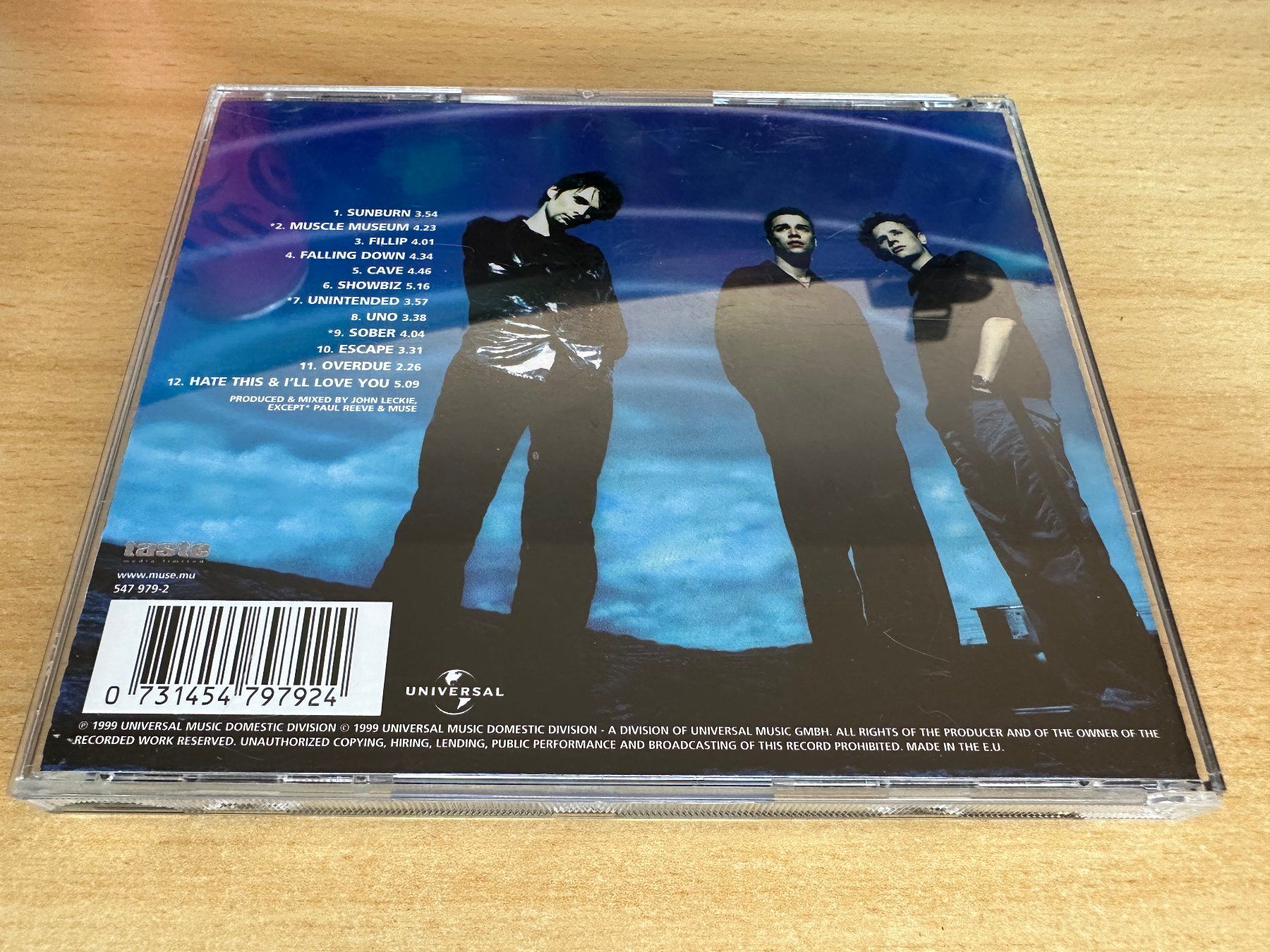 CDs: V1 Muse – Showbiz – Gebraucht aus Rikon im Tösstal von Alpenmutz 1