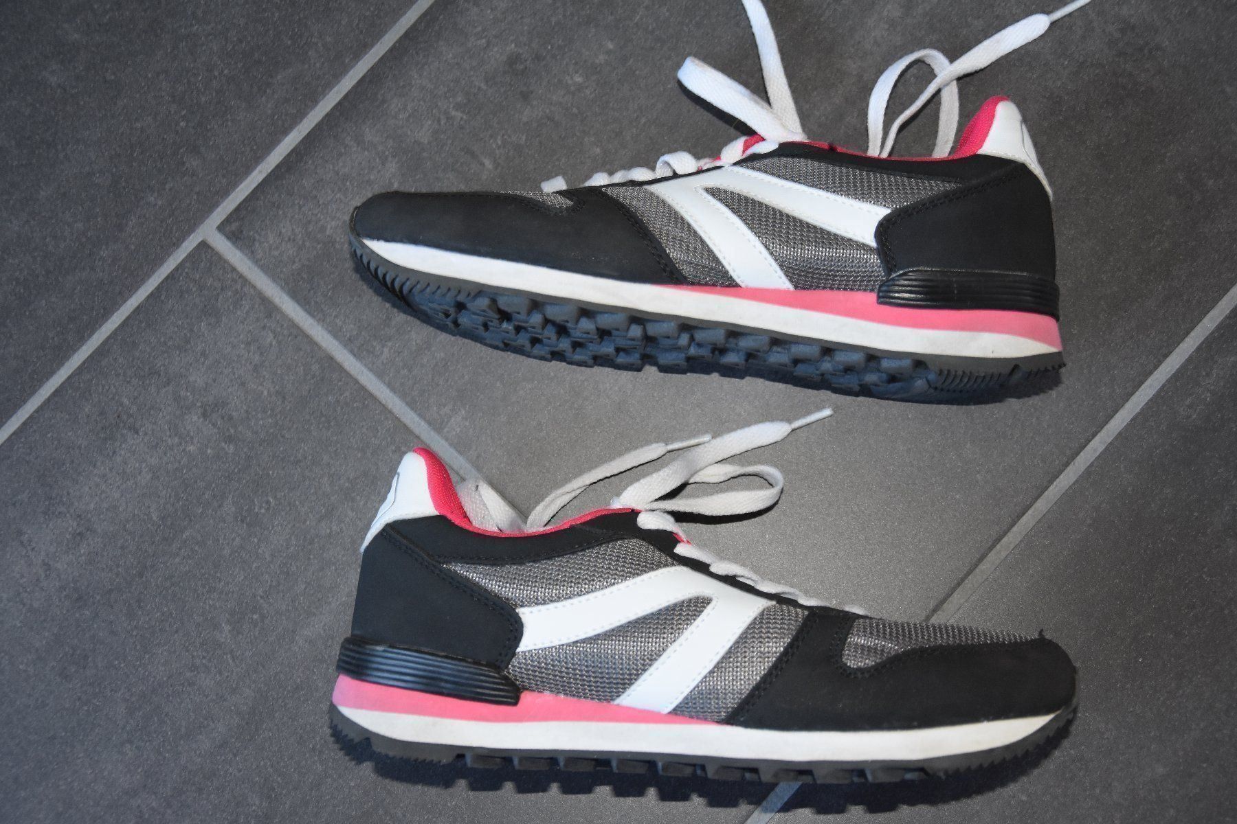 Schuhe für Mädchen: Halbschuh, Gr 36 – Gebraucht aus Sins von dsto 1