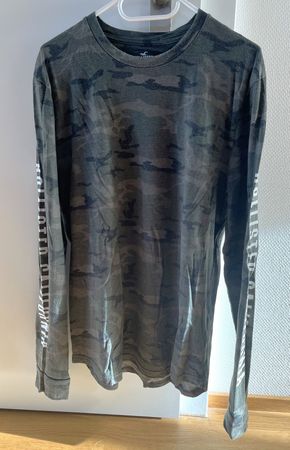 HOLLISTER CALIFORNIA Langarmshirt + FISHBONE Tanktop - Camo